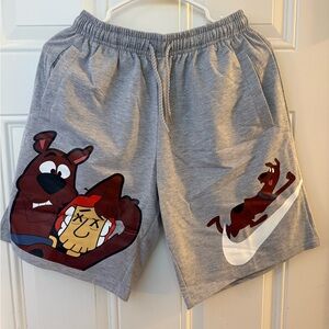 Nike Gray Cartoon Graphic Men's Athletic Shorts